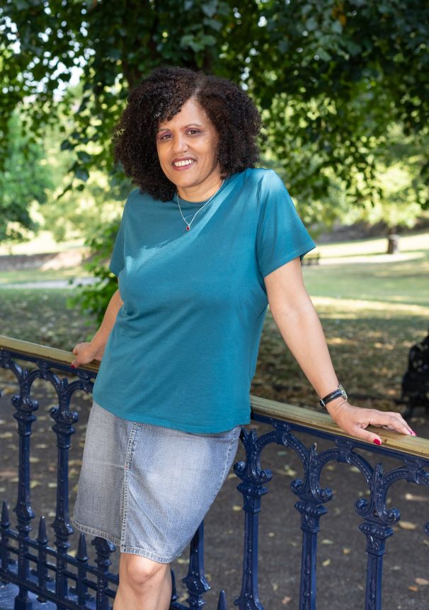 051A9975-Online Use Caroline Buist